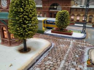 Le tram devant la gare