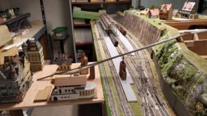 Funiculaire de la gare au village médiéval.